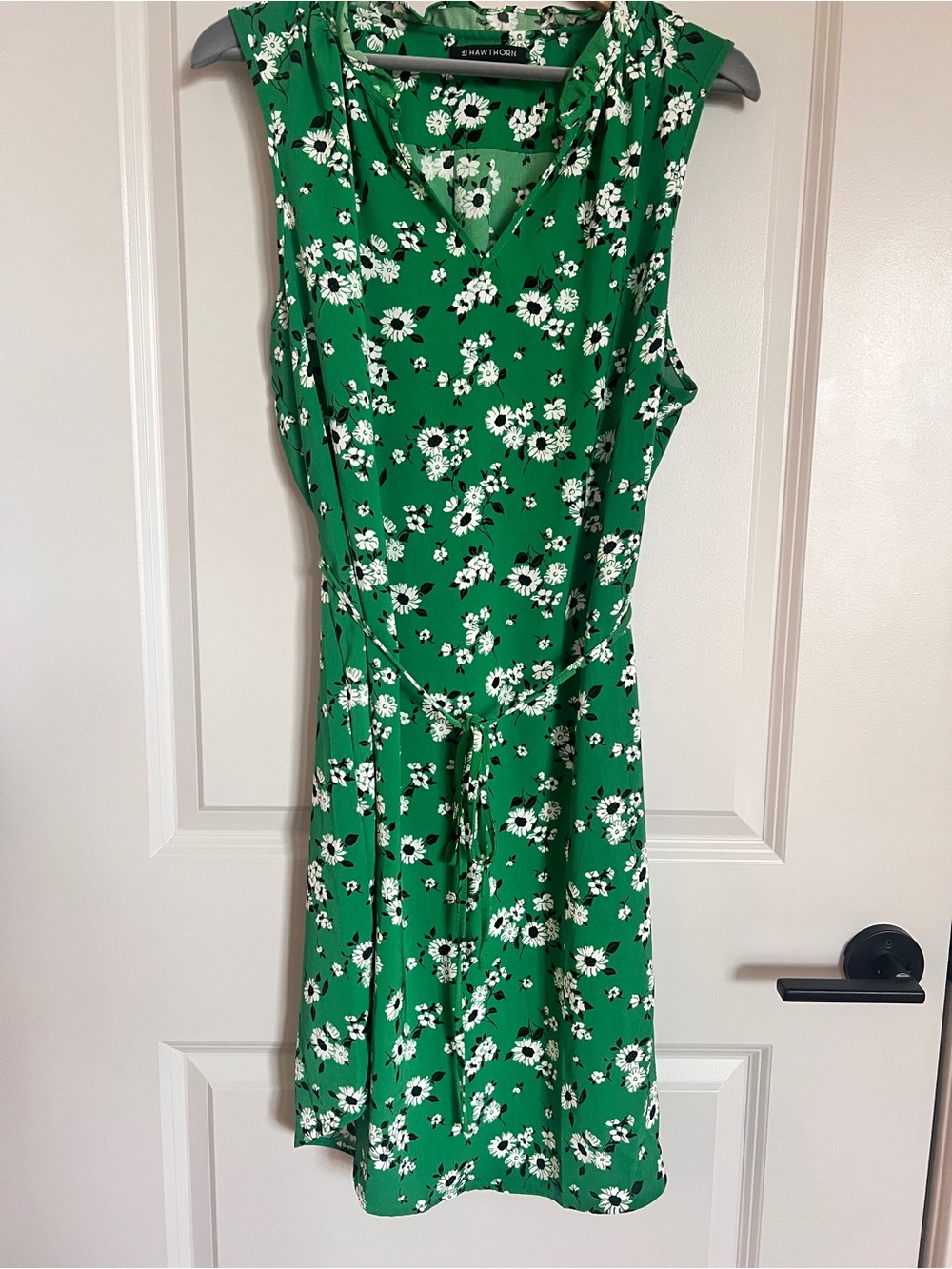 41 Hawthorn Green Floral V-Neck Tie-Waist Midi Dress